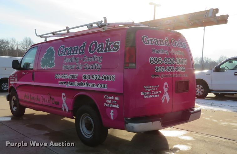 image for item DH1721 2001 Chevrolet Express 3500 van