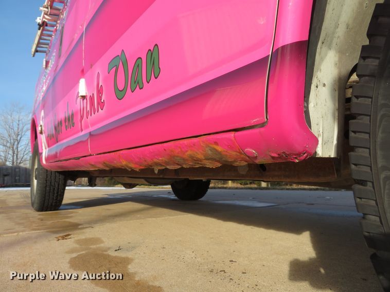 image for item DH1721 2001 Chevrolet Express 3500 van