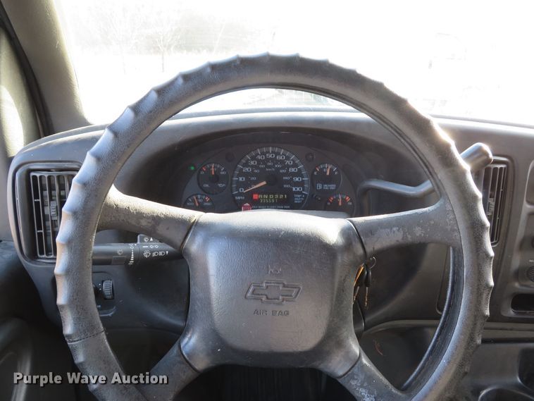 image for item DH1721 2001 Chevrolet Express 3500 van