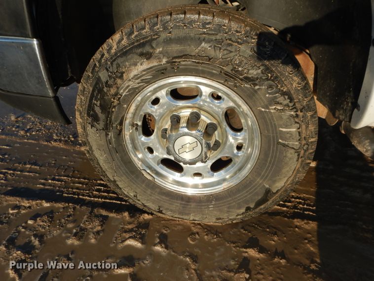 image for item DH4305 2006 Chevrolet Silverado 2500HD Crew Cab pickup truck