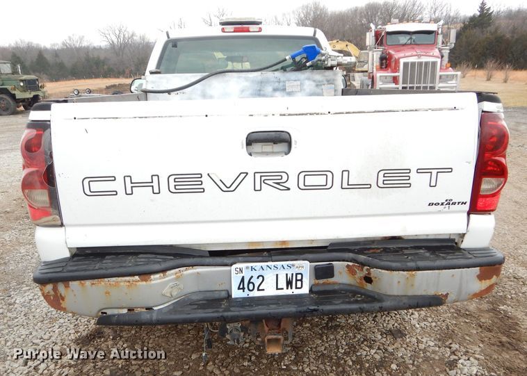 image for item DH4310 2006 Chevrolet Silverado 2500HD pickup truck