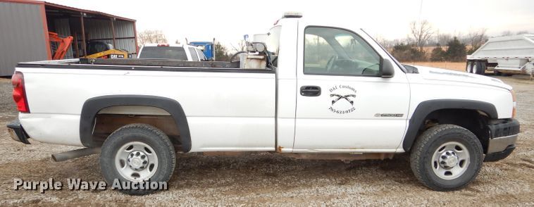image for item DH4310 2006 Chevrolet Silverado 2500HD pickup truck