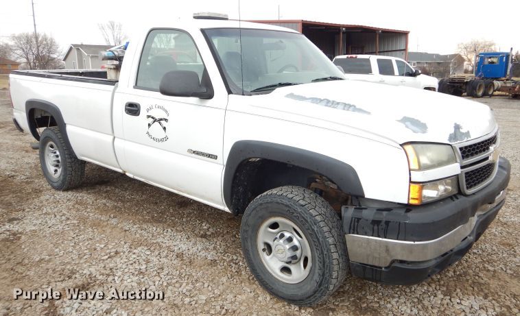 image for item DH4310 2006 Chevrolet Silverado 2500HD pickup truck