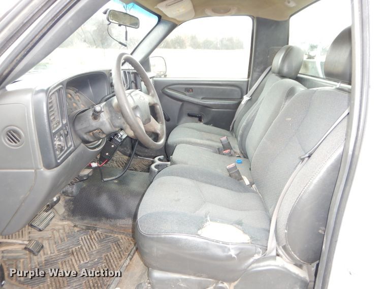 image for item DH4310 2006 Chevrolet Silverado 2500HD pickup truck