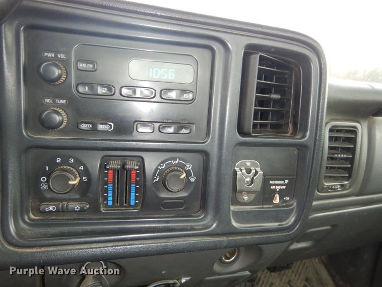 image for item DH4310 2006 Chevrolet Silverado 2500HD pickup truck