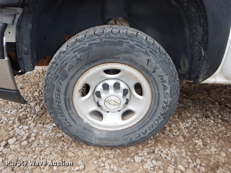 image for item DH4310 2006 Chevrolet Silverado 2500HD pickup truck