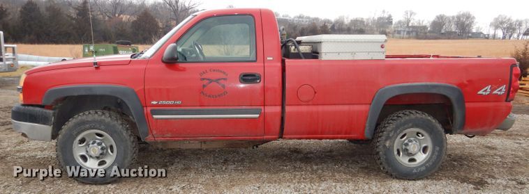 image for item DH4311 2004 Chevrolet Silverado 2500HD pickup truck