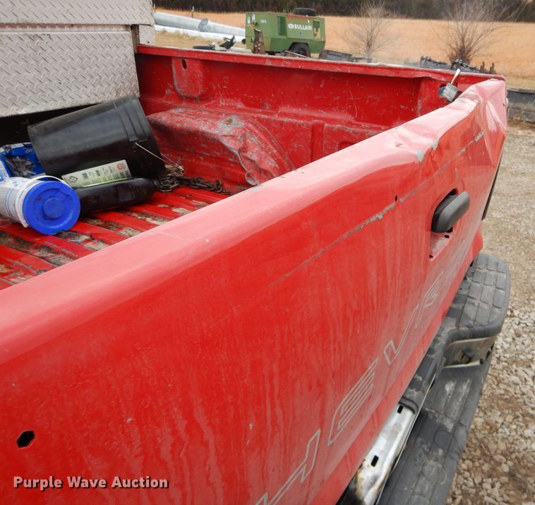 image for item DH4311 2004 Chevrolet Silverado 2500HD pickup truck