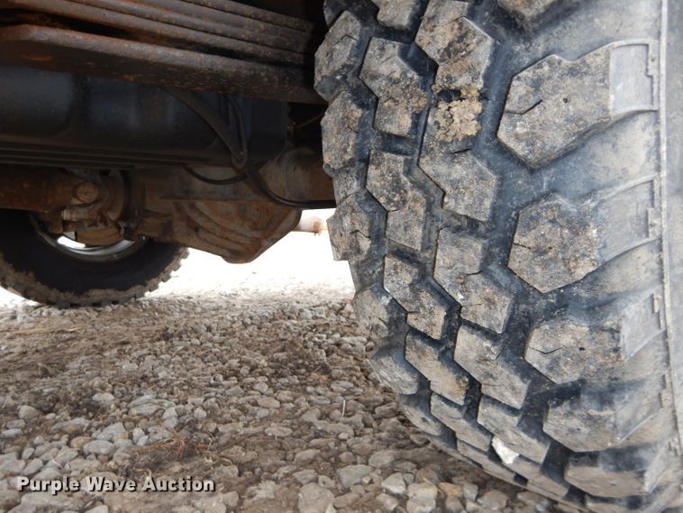 image for item DH4311 2004 Chevrolet Silverado 2500HD pickup truck