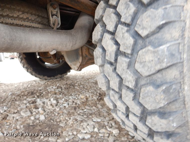 image for item DH4311 2004 Chevrolet Silverado 2500HD pickup truck