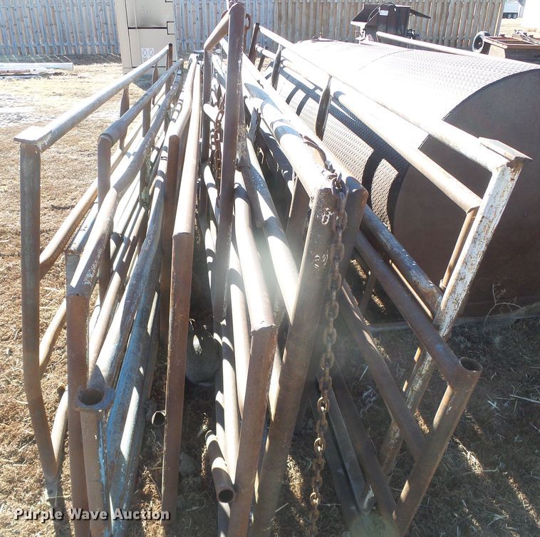 image for item DH4749 Approximately 13 pipe gates