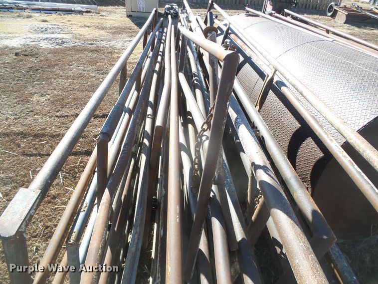 image for item DH4749 Approximately 13 pipe gates