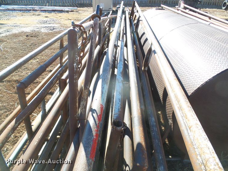 image for item DH4749 Approximately 13 pipe gates