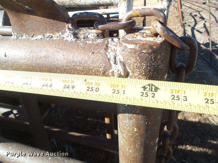 image for item DH4749 Approximately 13 pipe gates