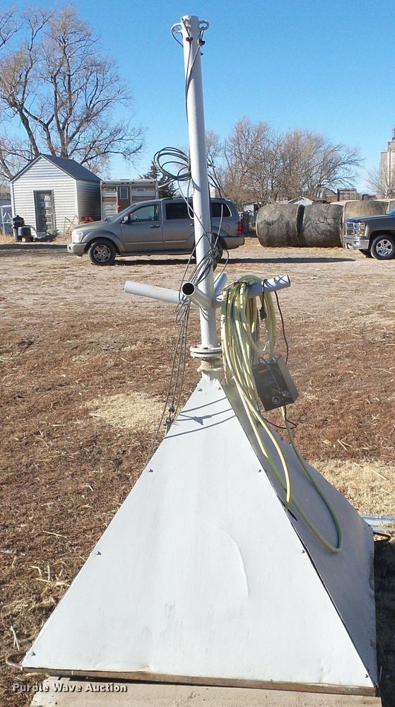 image for item DH4752 Four horse walker