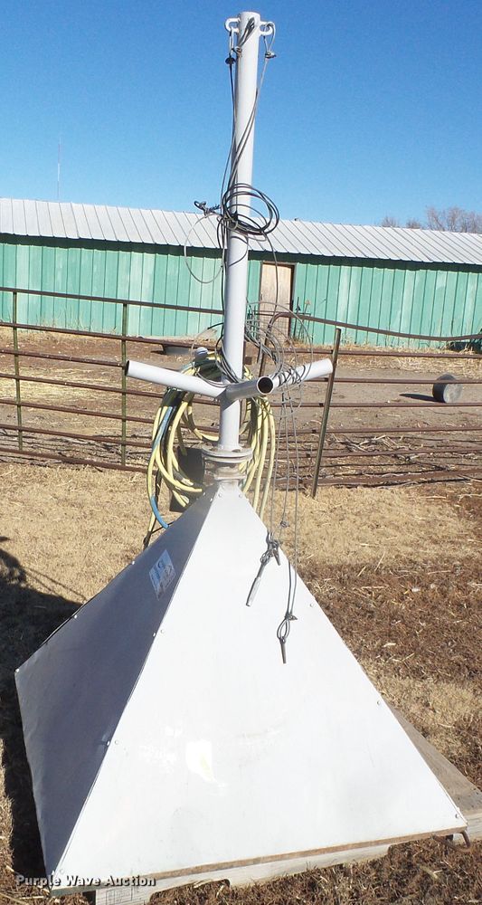 image for item DH4752 Four horse walker