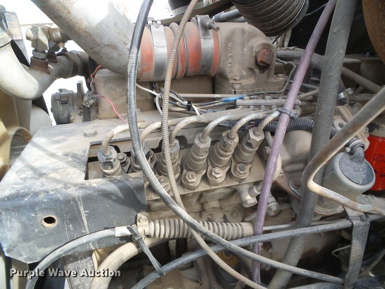 image for item DH4758 1971 Ford LN500 rollback truck