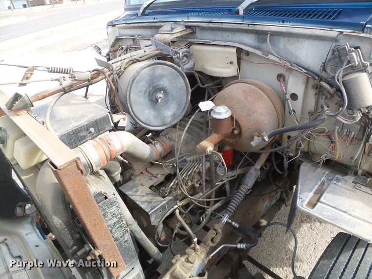 image for item DH4758 1971 Ford LN500 rollback truck