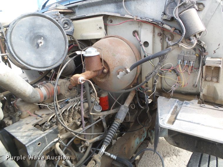 image for item DH4758 1971 Ford LN500 rollback truck