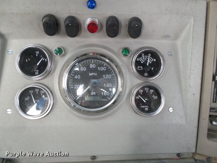 image for item DH4758 1971 Ford LN500 rollback truck