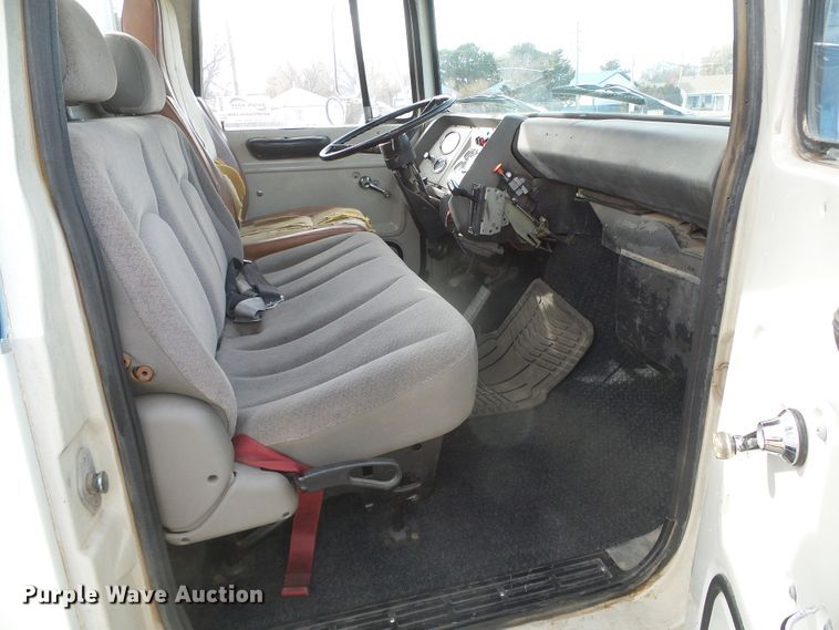 image for item DH4758 1971 Ford LN500 rollback truck