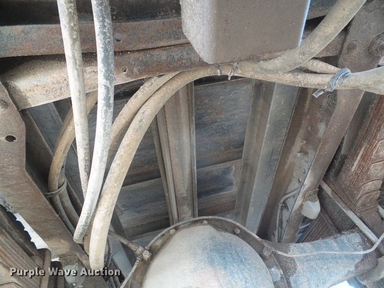 image for item DH4758 1971 Ford LN500 rollback truck