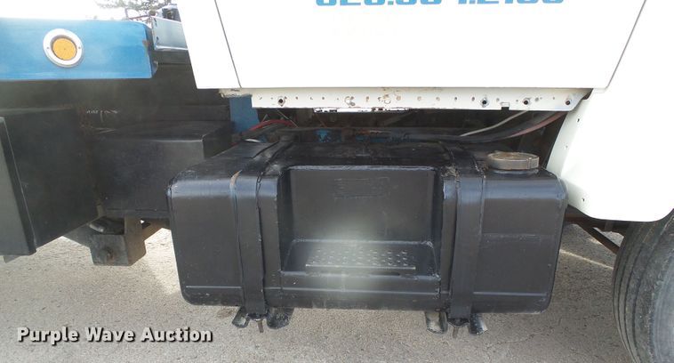 image for item DH4758 1971 Ford LN500 rollback truck