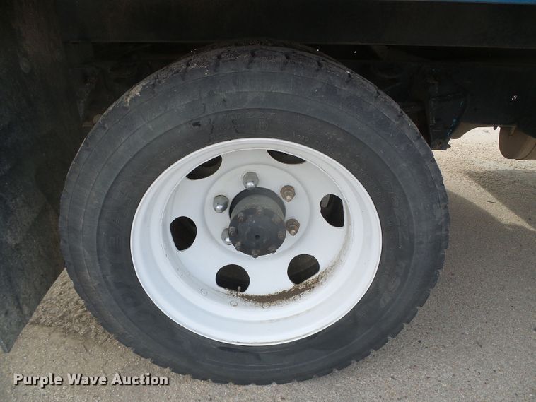 image for item DH4758 1971 Ford LN500 rollback truck