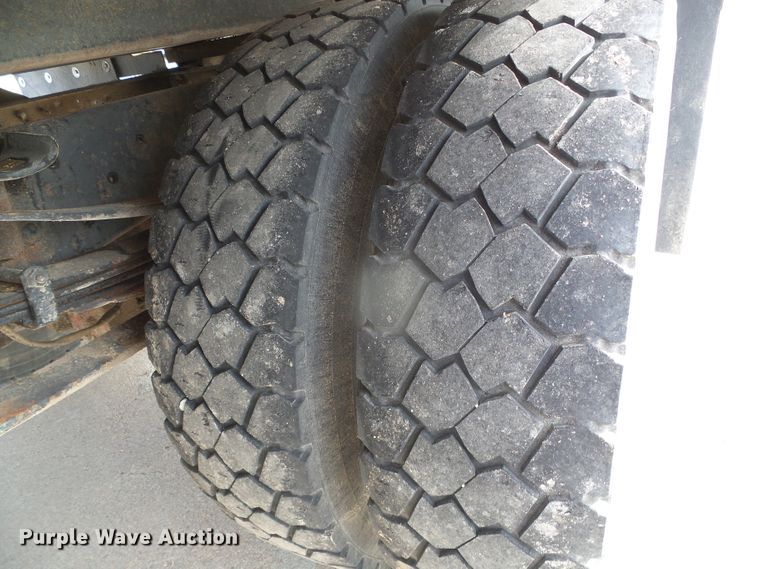 image for item DH4758 1971 Ford LN500 rollback truck