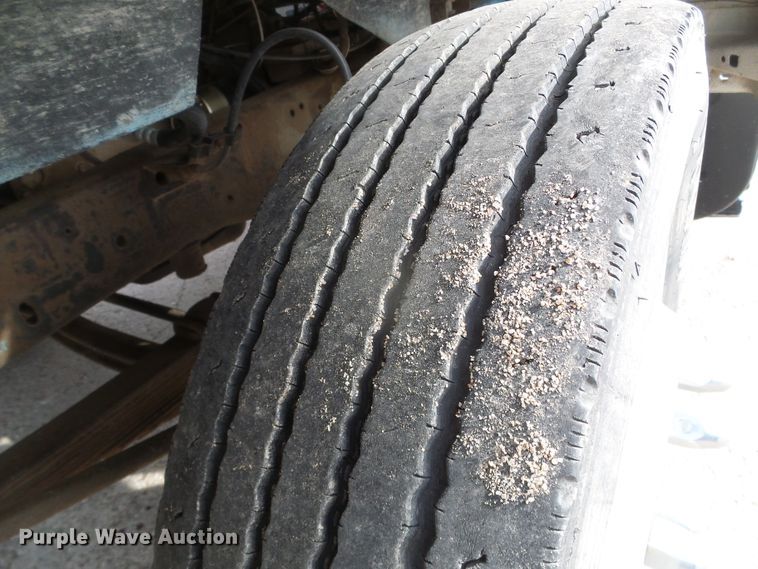 image for item DH4758 1971 Ford LN500 rollback truck