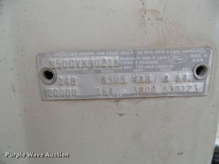 image for item DH4758 1971 Ford LN500 rollback truck