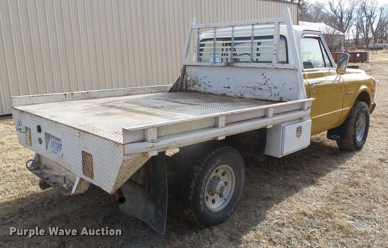 image for item DH4760 1972 Chevrolet Custom 20 flatbed pickup truck