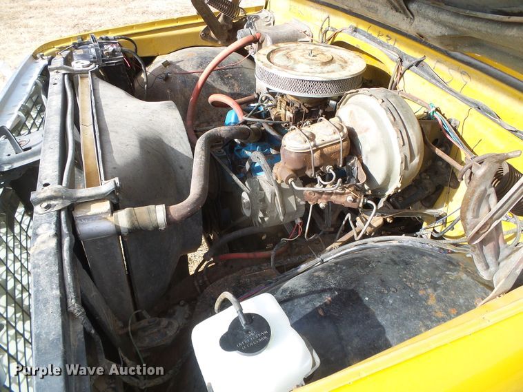 image for item DH4760 1972 Chevrolet Custom 20 flatbed pickup truck