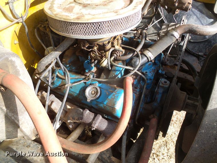 image for item DH4760 1972 Chevrolet Custom 20 flatbed pickup truck