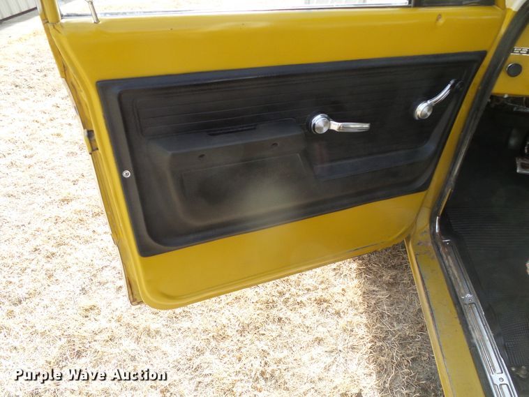 image for item DH4760 1972 Chevrolet Custom 20 flatbed pickup truck