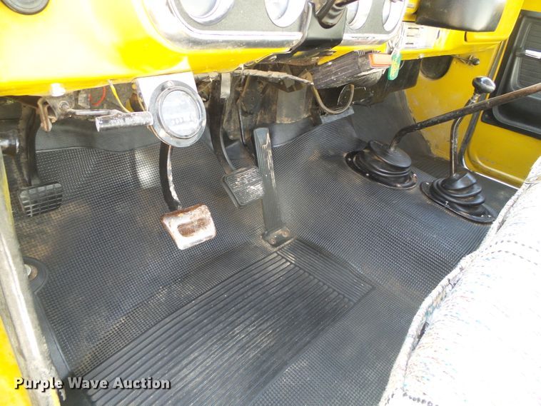 image for item DH4760 1972 Chevrolet Custom 20 flatbed pickup truck