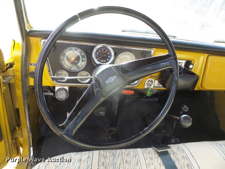 image for item DH4760 1972 Chevrolet Custom 20 flatbed pickup truck