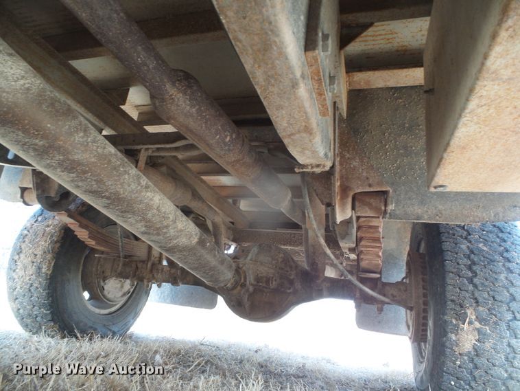 image for item DH4760 1972 Chevrolet Custom 20 flatbed pickup truck