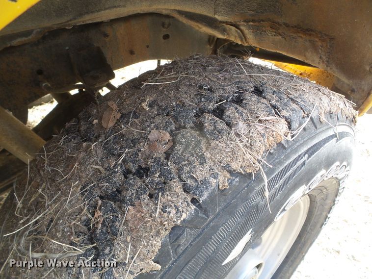 image for item DH4760 1972 Chevrolet Custom 20 flatbed pickup truck