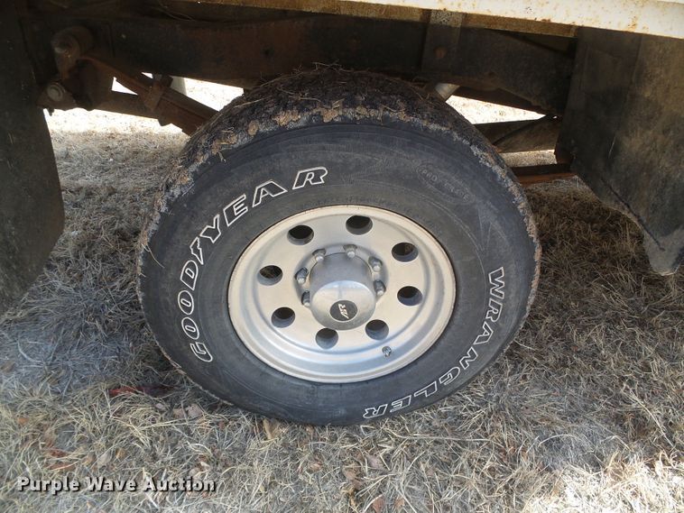 image for item DH4760 1972 Chevrolet Custom 20 flatbed pickup truck