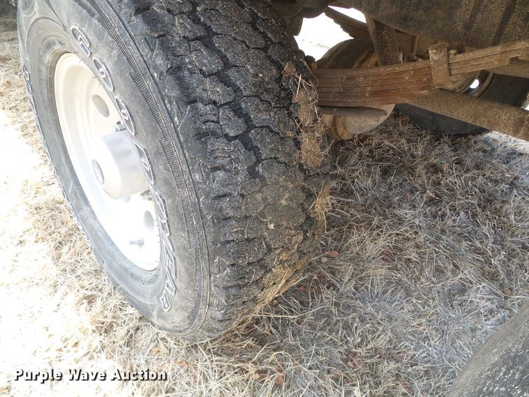 image for item DH4760 1972 Chevrolet Custom 20 flatbed pickup truck