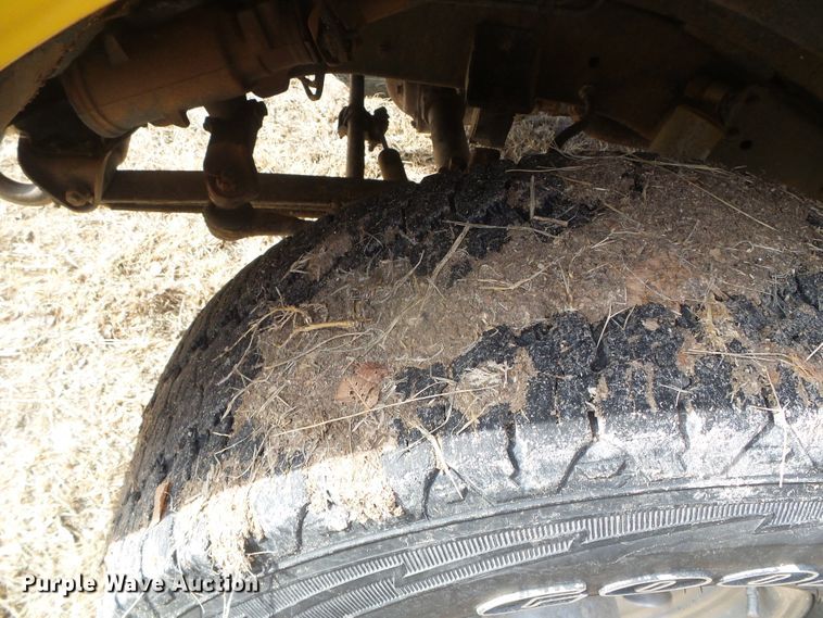 image for item DH4760 1972 Chevrolet Custom 20 flatbed pickup truck