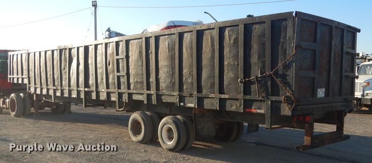 image for item DH6254 1986 Gooseneck 86-40X8-0 scrap trailer