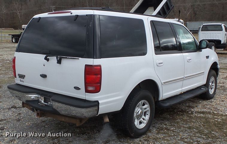 image for item DH7829 2000 Ford Expedition XLT SUV