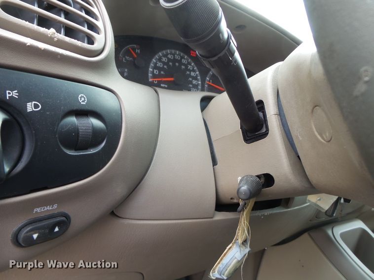 image for item DH7829 2000 Ford Expedition XLT SUV