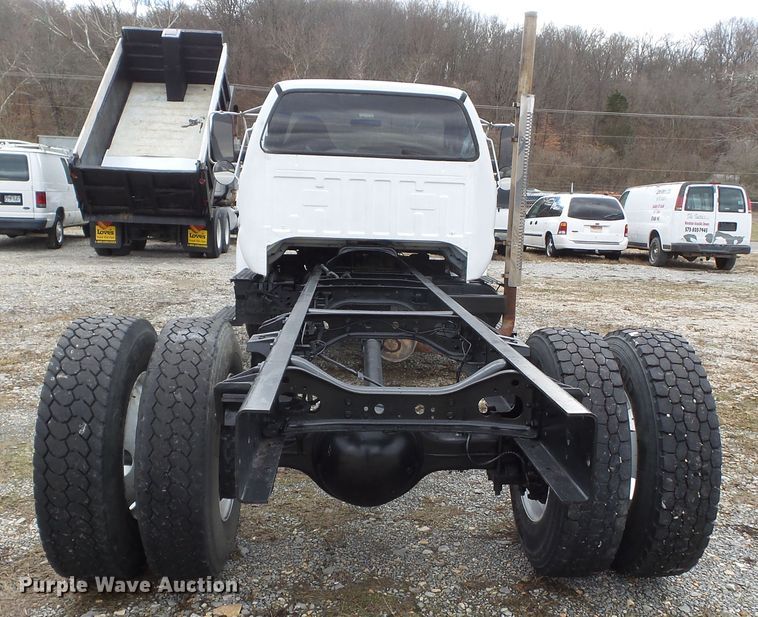 image for item DH7830 2006 Ford F650 Super Duty XLT truck cab and chassis