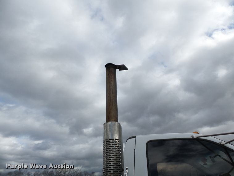 image for item DH7830 2006 Ford F650 Super Duty XLT truck cab and chassis