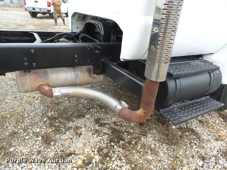 image for item DH7830 2006 Ford F650 Super Duty XLT truck cab and chassis