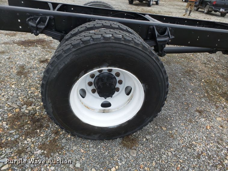 image for item DH7830 2006 Ford F650 Super Duty XLT truck cab and chassis