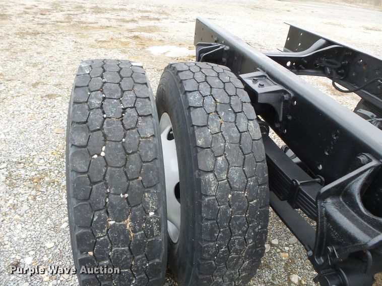 image for item DH7830 2006 Ford F650 Super Duty XLT truck cab and chassis